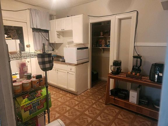 2nd image of 3082 N Elston Ave #101