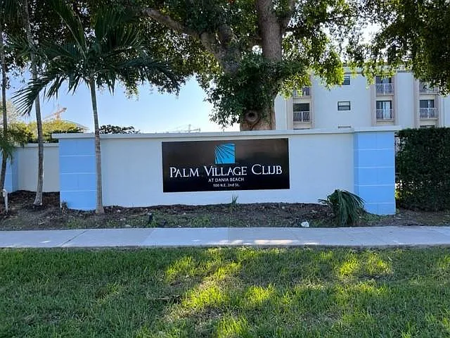 Photo 1 of 19 - 500 NE 2nd St #427 - Dania Beach, FL Primary Photo - 500 NE 2nd St #427