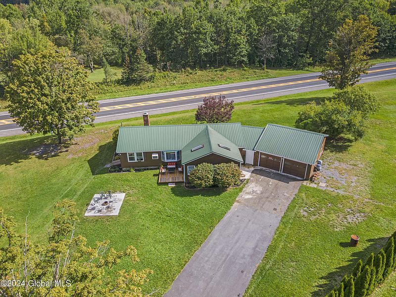 4th image of 1481 Southside Drive