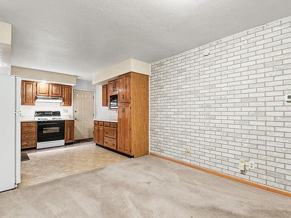5th image of 511 S Brook Ave