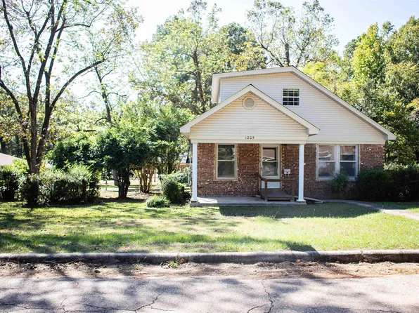 1205 Abernathy St, Fordyce, AR 71742
