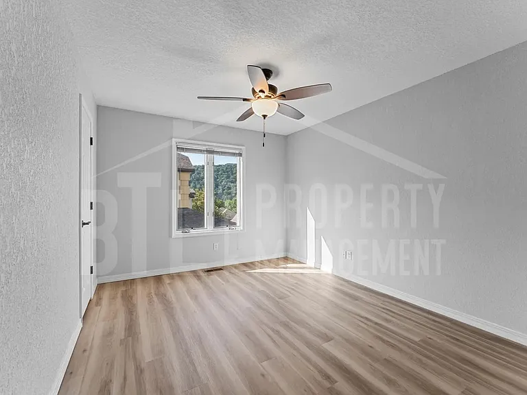 185 Eagle Pointe Dr — Photo 20