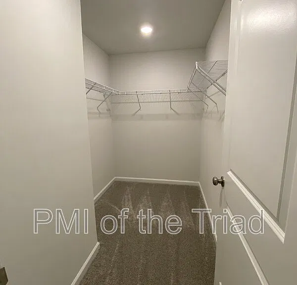 3005 Mackay Pointe Ln — Photo 10