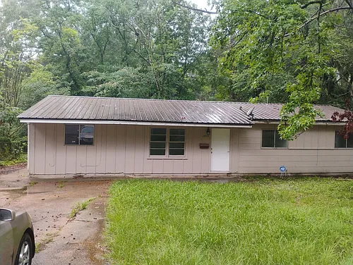 2819 Teresa Dr Photo 1