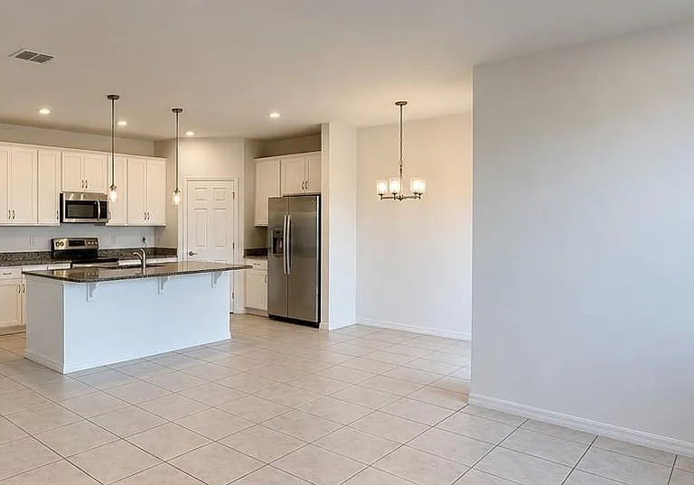 1306 Normandy Dr — Photo 7