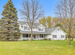 3148 Fairview Rd, Green Bay, WI 54313