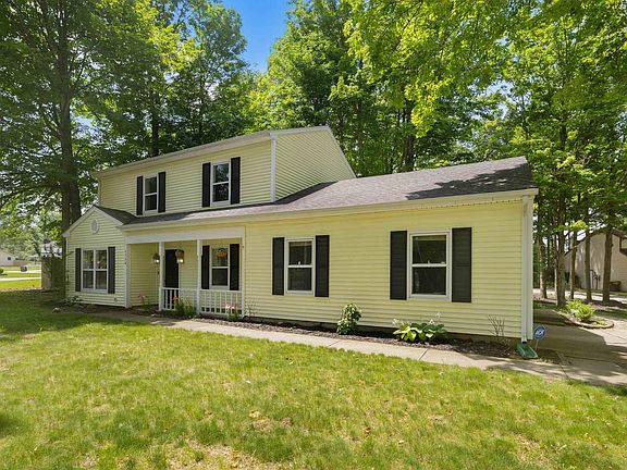 3rd image of 4536 Winding Way Dr