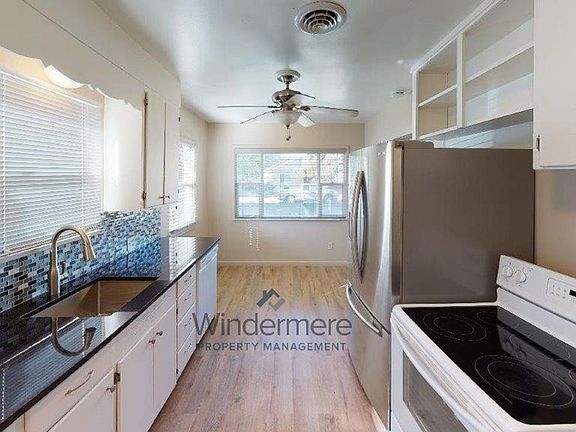4th image of 1049 Saint John St