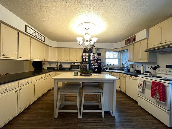 5th image of 120 34th Ave N #1
