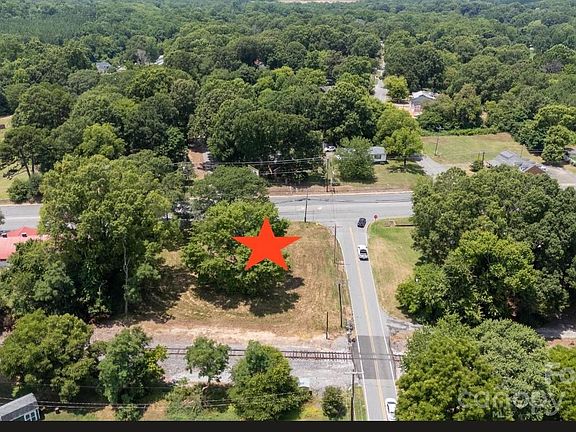 4th image of 3402 York Hwy