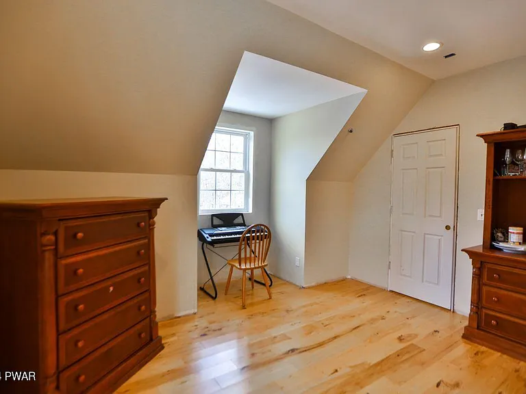 110 Stallion Dr — Photo 159