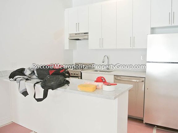 5th image of 10 W 9th St APT 5