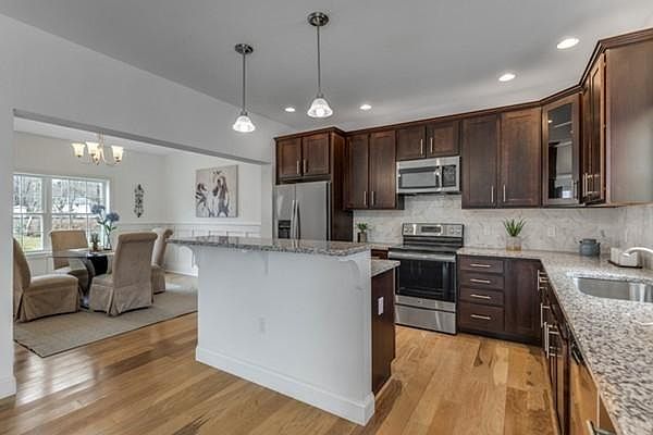2nd image of 41 Nelson Ave