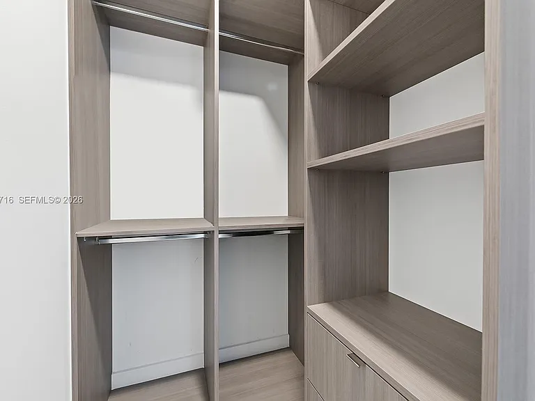 851 NE 1st Ave #Penthouse 5402 — Photo 24