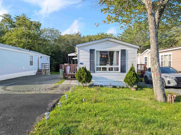 29 Broadway St, Lakeside, NS B3T 1B1