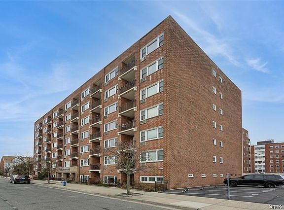 3rd image of 740 E Broadway #3E