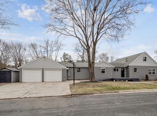 362 3rd St, Gaylord, MN 55334