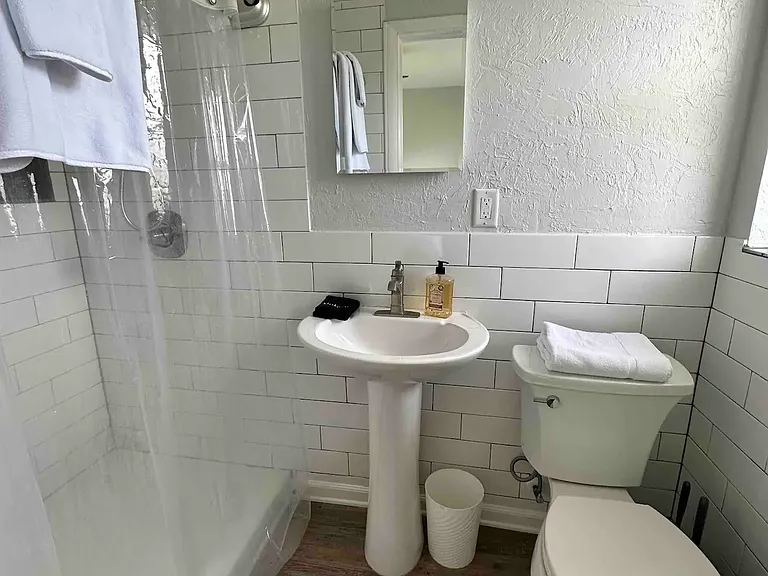 589 Hillside Ct — Photo 7