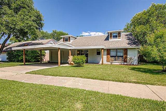 1st image of 2812 Live Oak Dr