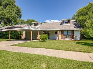 2812 Live Oak Dr, Mesquite, TX 75150