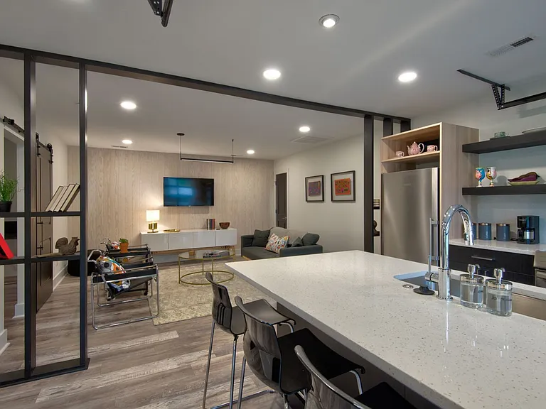 3945 Rockfern Rd #B — Photo 8