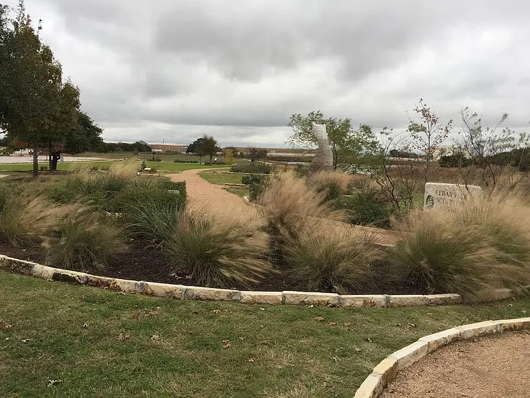 Scenic Jogging Trails in Neighborhood
