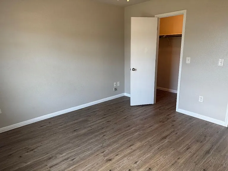 232 Triumph Rd — Photo 11