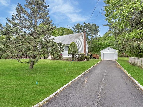 3rd image of 10 West Ln