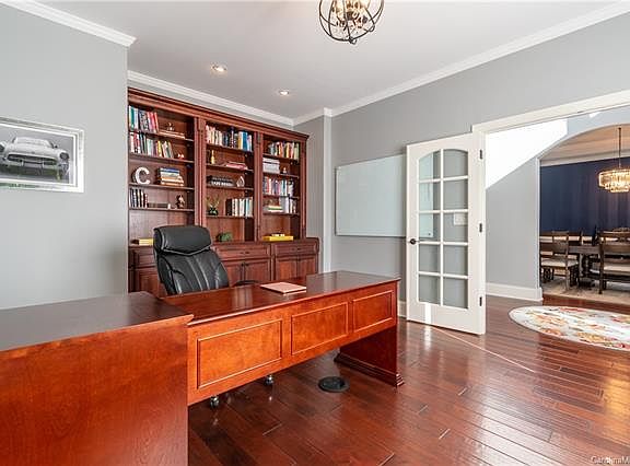 4th image of 16228 Autumn Cove Ln