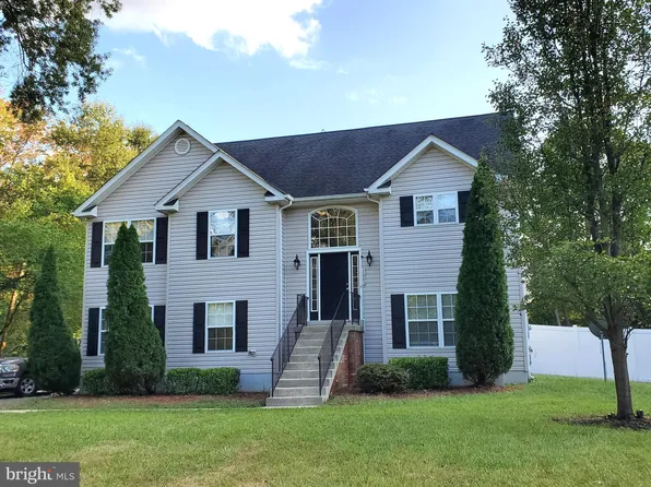 11940 Montgomery Ln, Waldorf, MD 20602