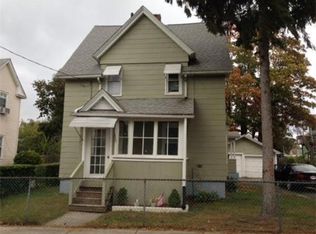 22 Barber St, Springfield, MA 01109