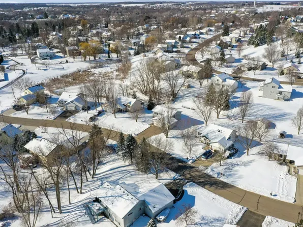 3710 Fox Trl, Saint Bonifacius, MN 55375