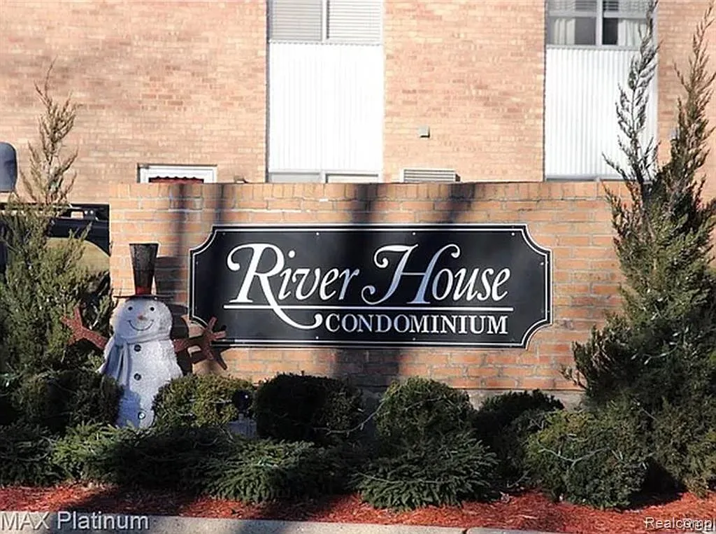 2 bed, 1.0 bath, 871 sqft, $2,000 — Photo 1