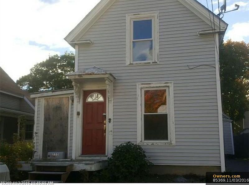 2nd image of 111 Jackson St