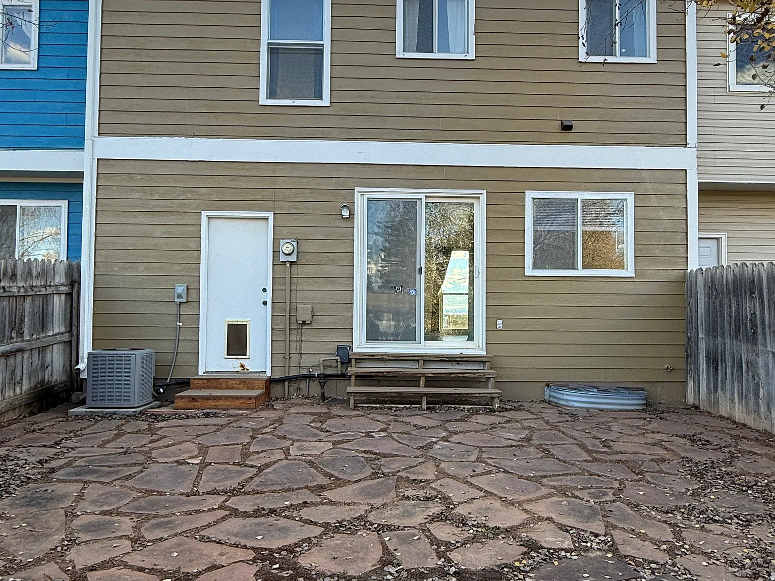 3 bed, 1276 sqft, $1,700 — Photo 2