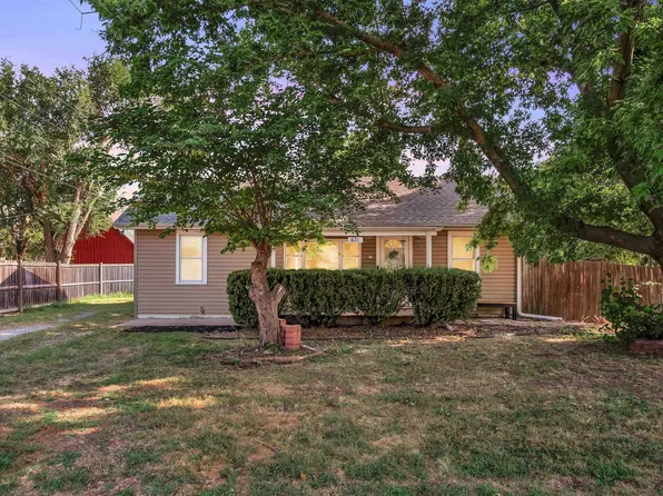 621 W Grant St, McPherson, KS 67460