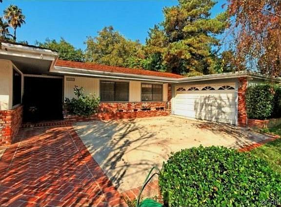 5th image of 5845 Valerie Ave