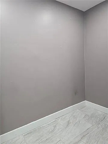 313 Barton Ave — Photo 17