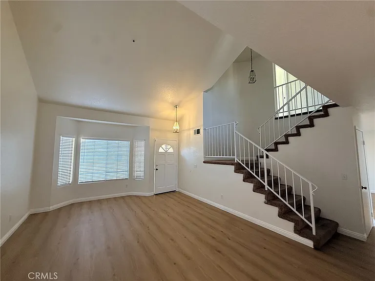 6690 Acacia Ct — Photo 5