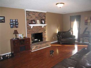 4446 Bonnie Brae Dr, Millington, TN 38053