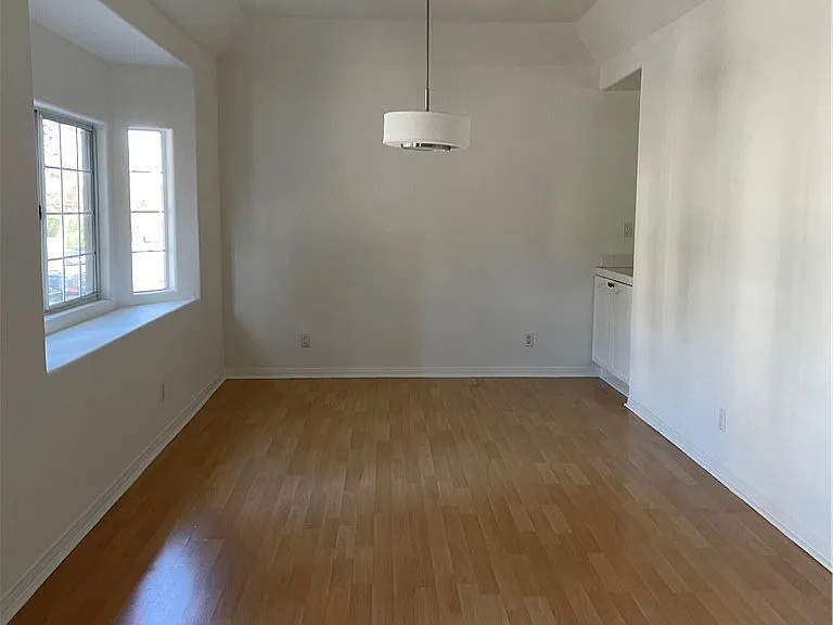 10630 Moorpark St #104 — Photo 56