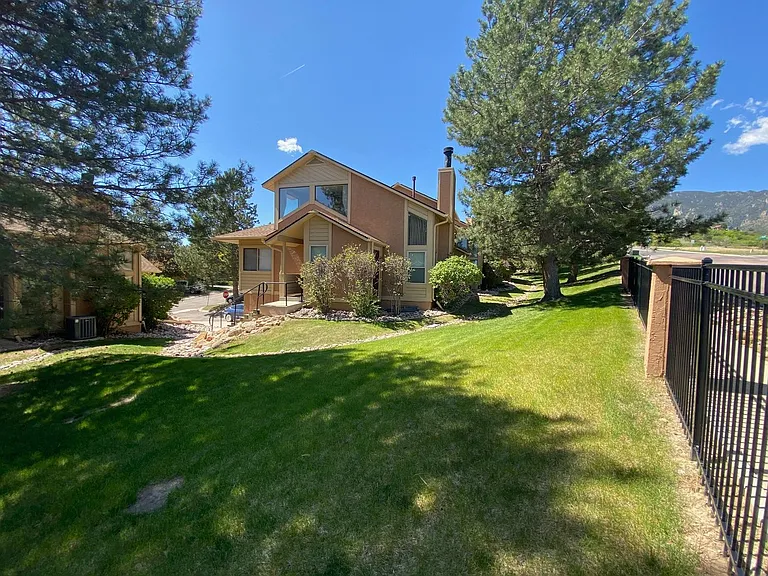 4120 Autumn Heights Dr #F — Photo 26
