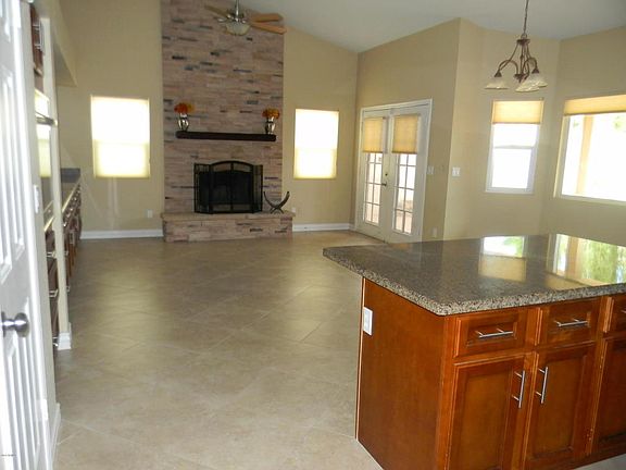 3rd image of 3939 W Park View Ln