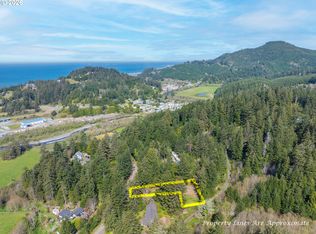 28397 Mateer Rd, Gold Beach, OR 97444