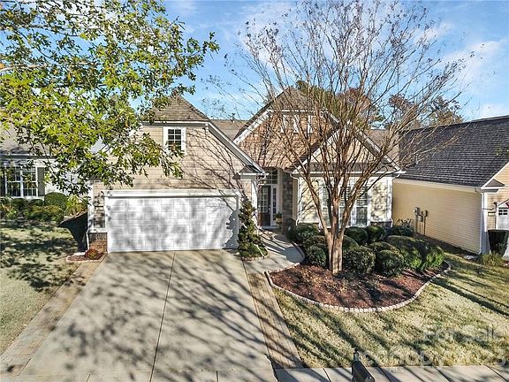 2nd image of 42122 Larkspur Ct