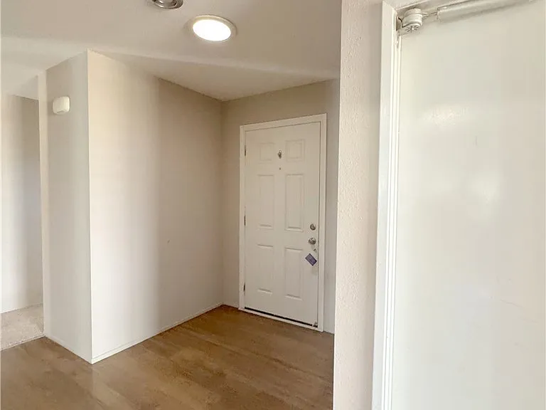 3528 Castle Rock Rd — Photo 18