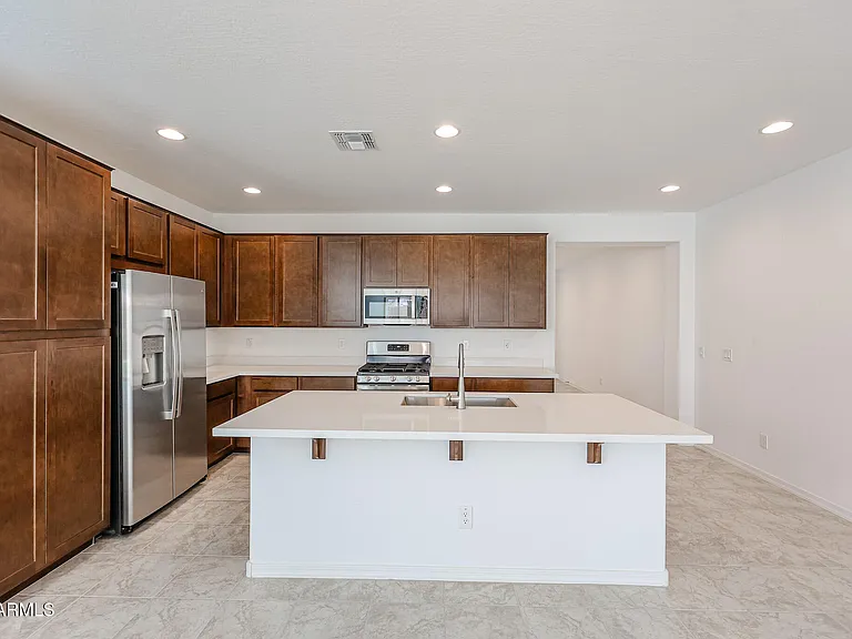 14752 W Smoketree Dr — Photo 2
