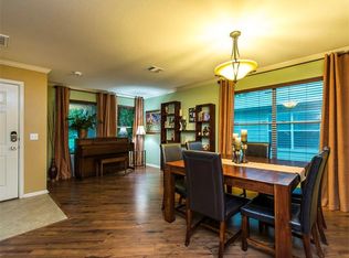 520 Hometown Pkwy, Kyle, TX 78640
