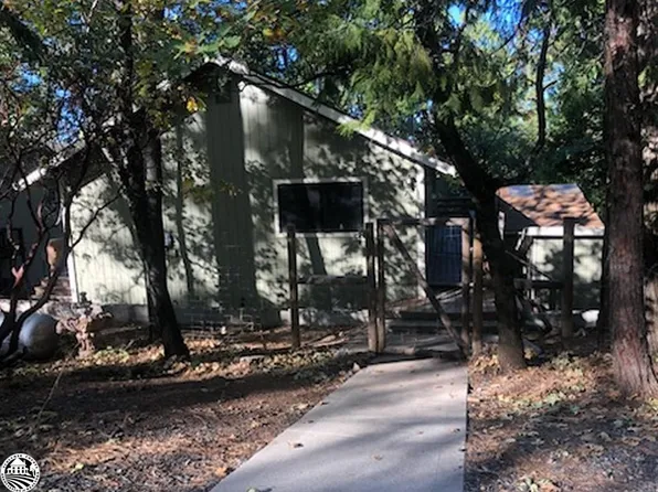 17084 Carriage Rd, Sonora, CA 95370
