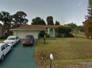 1786 Hays St NW, Palm Bay, FL 32907